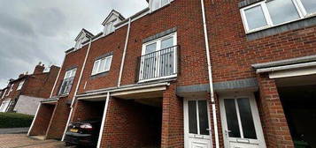 2 bedroom terraced house