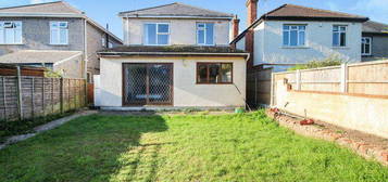 5 bedroom detached house