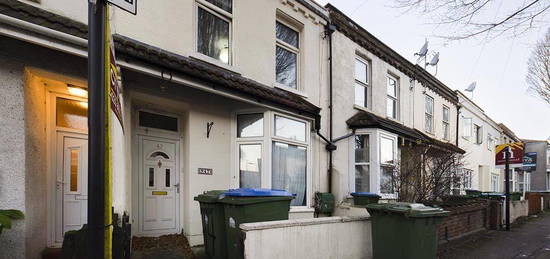 Terraced house to rent in Alfred Street, Southampton, Hampshire SO14