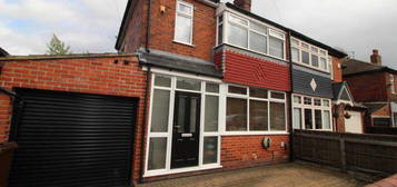 3 bedroom detached house