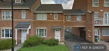 4 bedroom terraced house