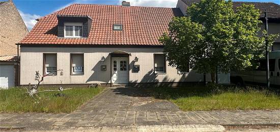 Charmantes Einfamilienhaus: Wohnen in Schöneweide, nur einen Steinwurf von Berlin entfernt!