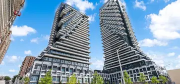 30 Inn On The Park Drive, North York,