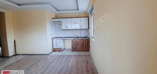 ANAYOLA YAKIN 1+1 SIFIR SATILIK DAİRE