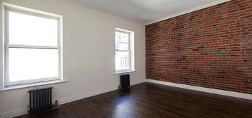 26 Jane St APT 5D, New York, NY 10014