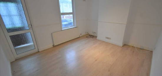 2 bed property to rent