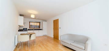 Flat to rent in Bolanachi Building, Spa Road, London SE16