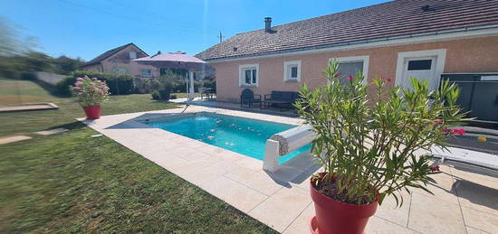 Maison 6 pièces 120m2 avec piscine