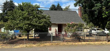 Address Not Disclosed, Vancouver, WA 98663