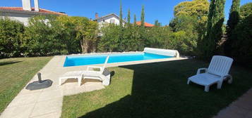 Côte Pavée - Maison T7 avec piscine au calme