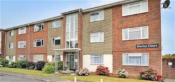 Flat to rent in Harley Court, Worthing BN11