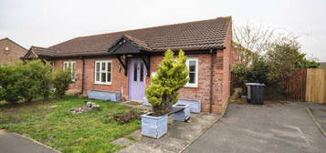 2 bedroom semi-detached bungalow for sale