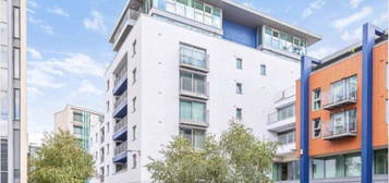 Flat for sale in Hardwicks Way, London SW18