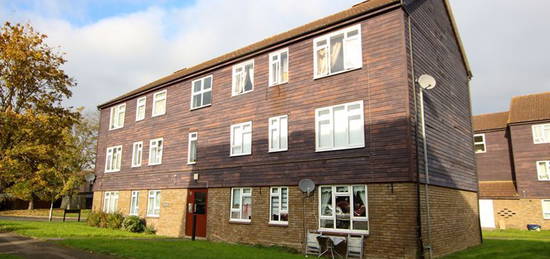 Flat for sale in Landau Way, Broxbourne EN10