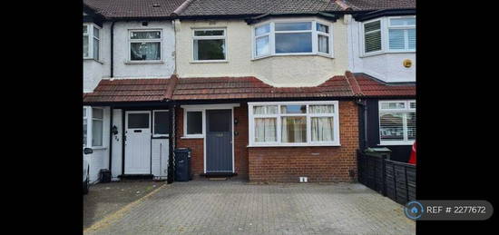 3 bedroom terraced house