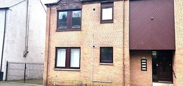 Flat to rent in Calder Street, Lochwinnoch PA12