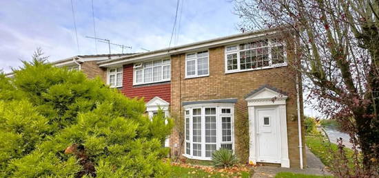 3 bedroom semi-detached house