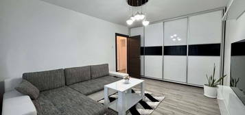 3 camere | Zona The Office Marasti