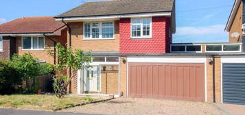 Link-detached house for sale in Highland Road, Nazeing, Waltham Abbey EN9