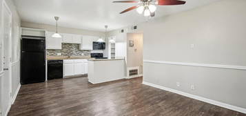 1302 Parker Ln Apt 216, Austin, TX 78741