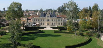 Maison  à louer, 5 pièces, 1 chambre, 140 m²