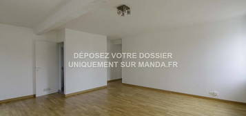 Appartement  à louer, 3 pièces, 2 chambres, 77 m²