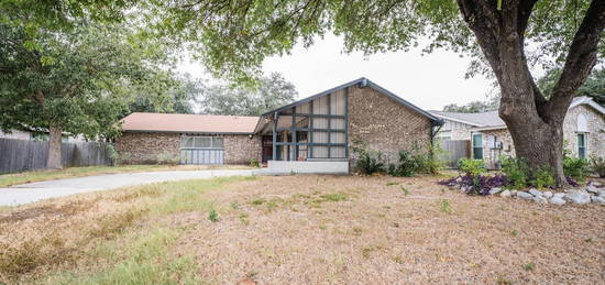 12515 LA Bodega St, San Antonio, TX 78233