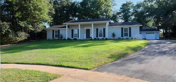 508 Lynchburg Ct, Mobile, AL 36608