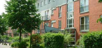 Modernisierte 2,5-Zimmer-Wohnung mit Balkon (verglast) in gepflegter Wohnanlage in Ahrensburg