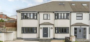 5 bedroom semi-detached house