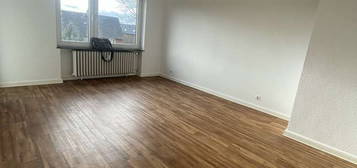 Schöne, helle 3 Zimmer Wohnung mit Balkon in ruhiger Lage!