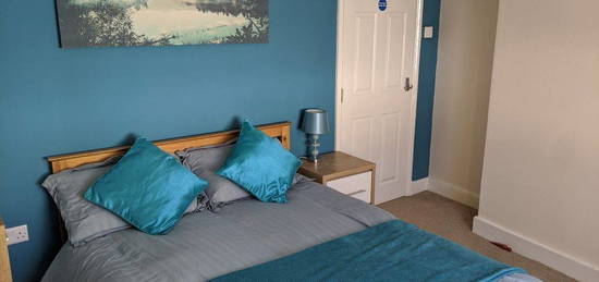 5 bed shared accommodation to rent