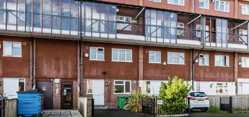 Maisonette to rent in Hursthead Walk, Manchester, Greater Manchester M13