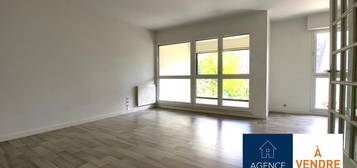 Appartement  à vendre, 4 pièces, 2 chambres, 82 m²