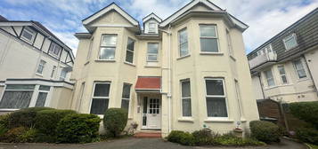 2 bed flat to rent