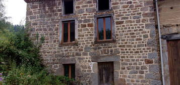 Maison de village en pierres