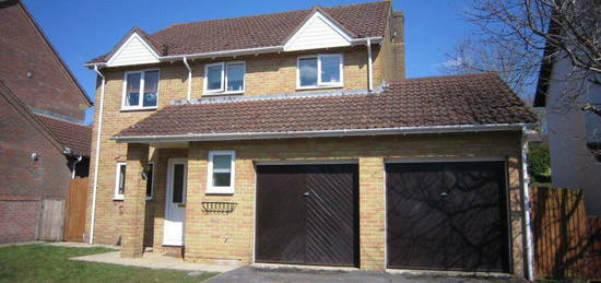 4 bedroom detached house