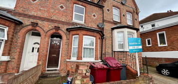 End terrace house to rent in Hagley Road, Reading RG2