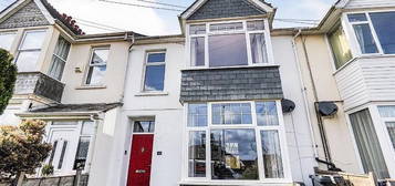 4 bed terraced house for sale