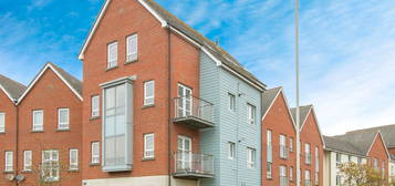 Flat for sale in Newfoundland Drive, Poole, Dorset BH15