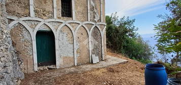 CASA INDIPENDENTE A CONCA DEI MARINI