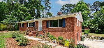 815 Warren Ave, Cary, NC 27511