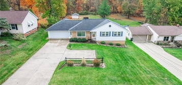 7681 HI View Dr, North Royalton, OH 44133