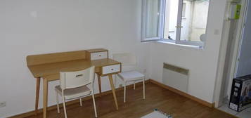 Studio 1 pièce 22 m²