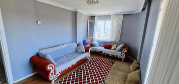 CÜNEYTBEY MAHALLESİNDE SATILIK EŞYALI 2+1 DAİRE