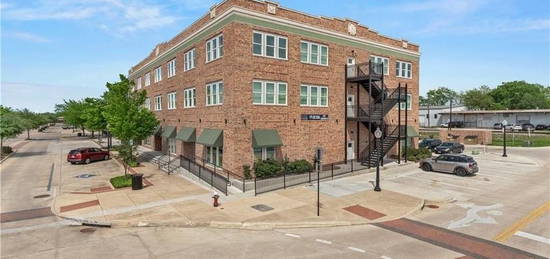 401 N Main St Apt 207, Bryan, TX 77803