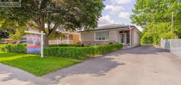64 MC LAUGHLIN ROAD N, Brampton (Northwood Park), Ontario