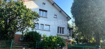 Maison individuelle avec beaucoup de charme à rafraichir. Secteur Calme ESSERT