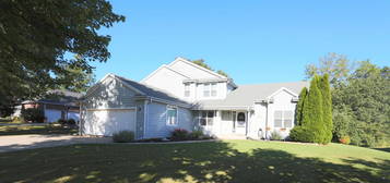 W204S8194 S Pasadena Dr, Muskego, WI 53150