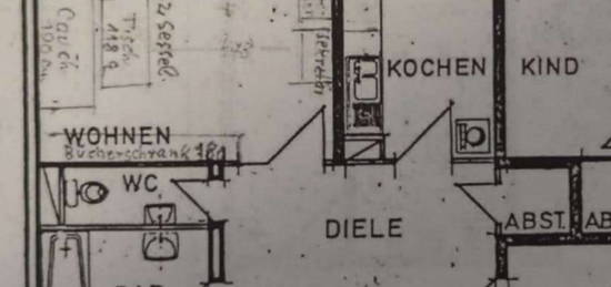 Schöne 3,5-Zimmer-Wohnung mit Balkon und Stellplatz in Karlsruhe